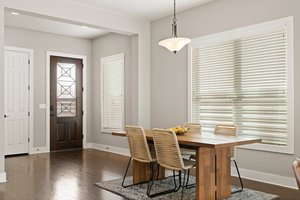 Foyer/Dining Room