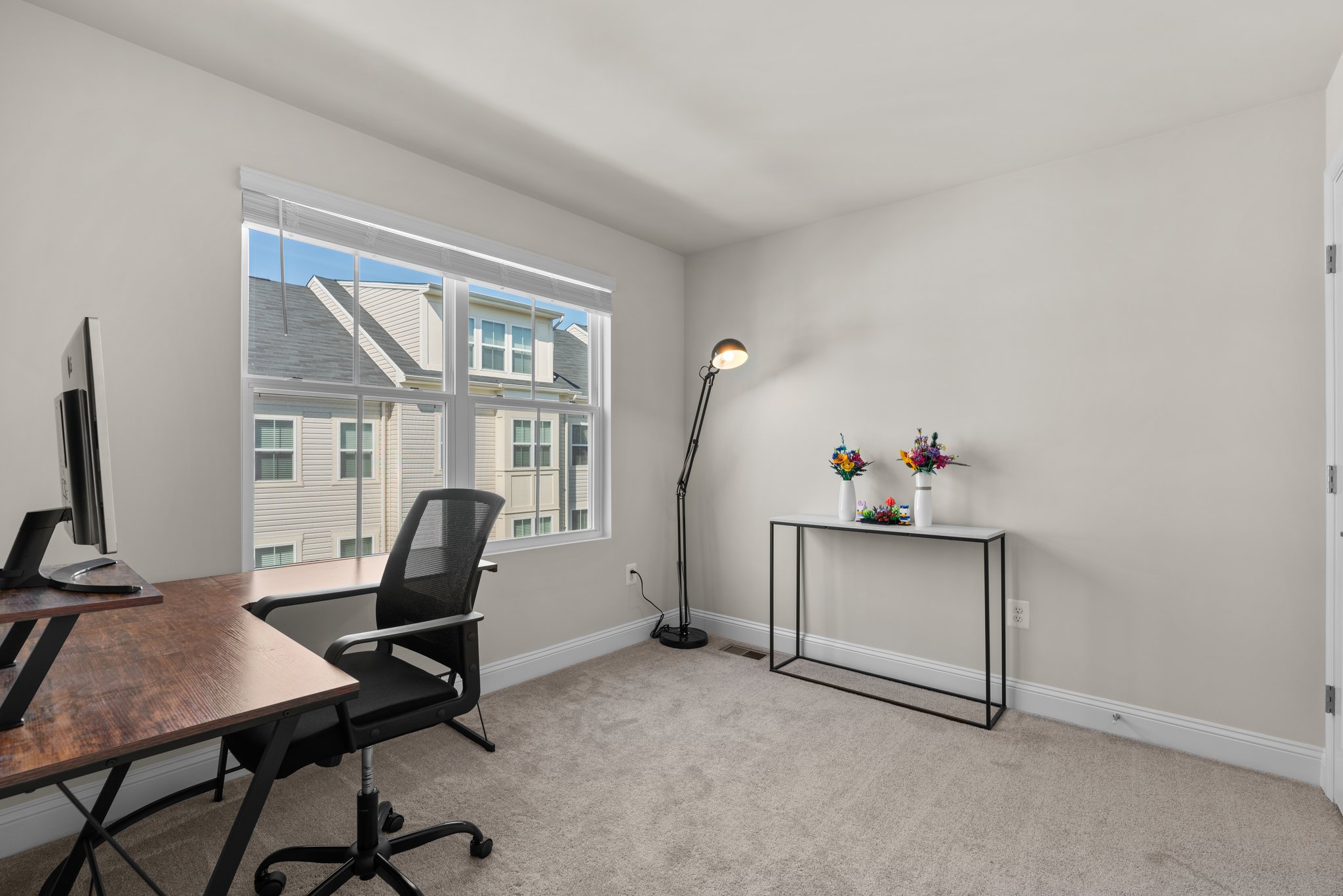 18. Upper bedroom.jpg