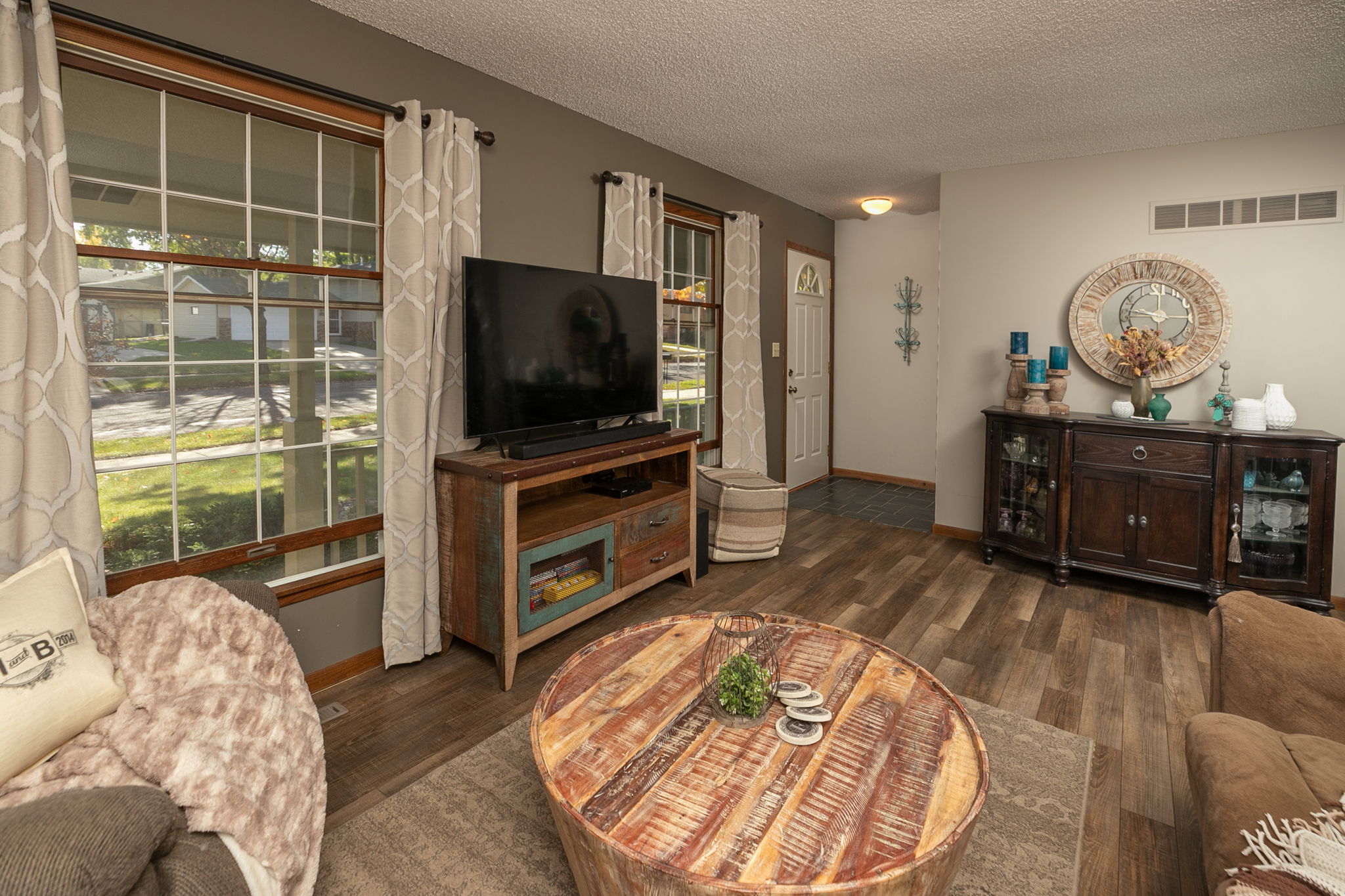 05-Living Room