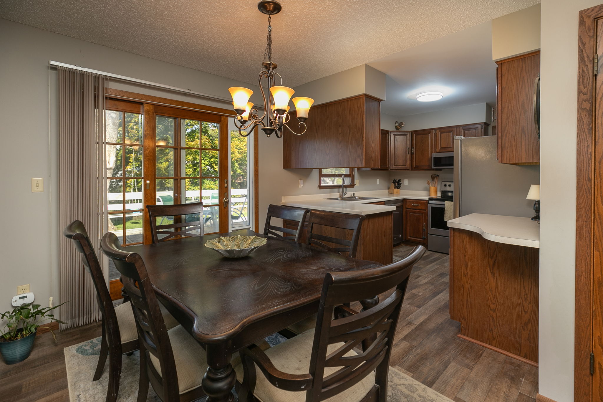 09-Dining Room