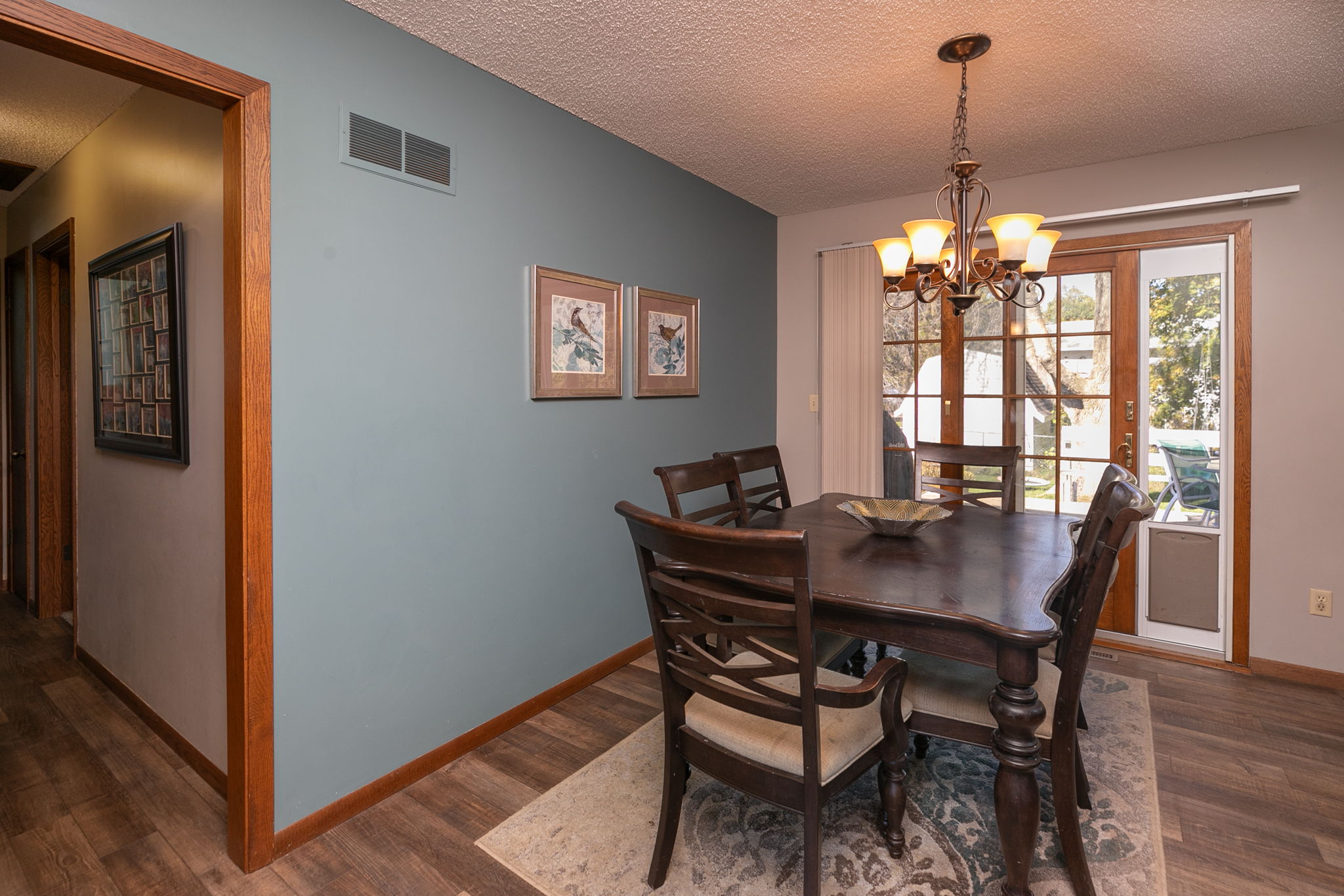 08-Dining Room