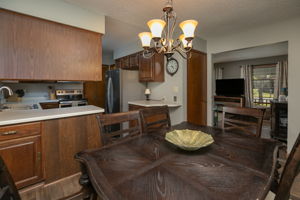 10-Dining Room