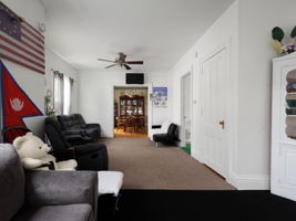 711 Cadwell St-8