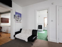 711 Cadwell St-10