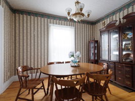 711 Cadwell St-12