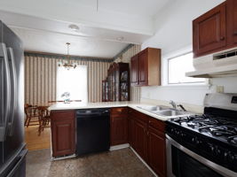 711 Cadwell St-17