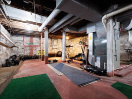 711 Cadwell St-30