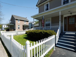 711 Cadwell St-34