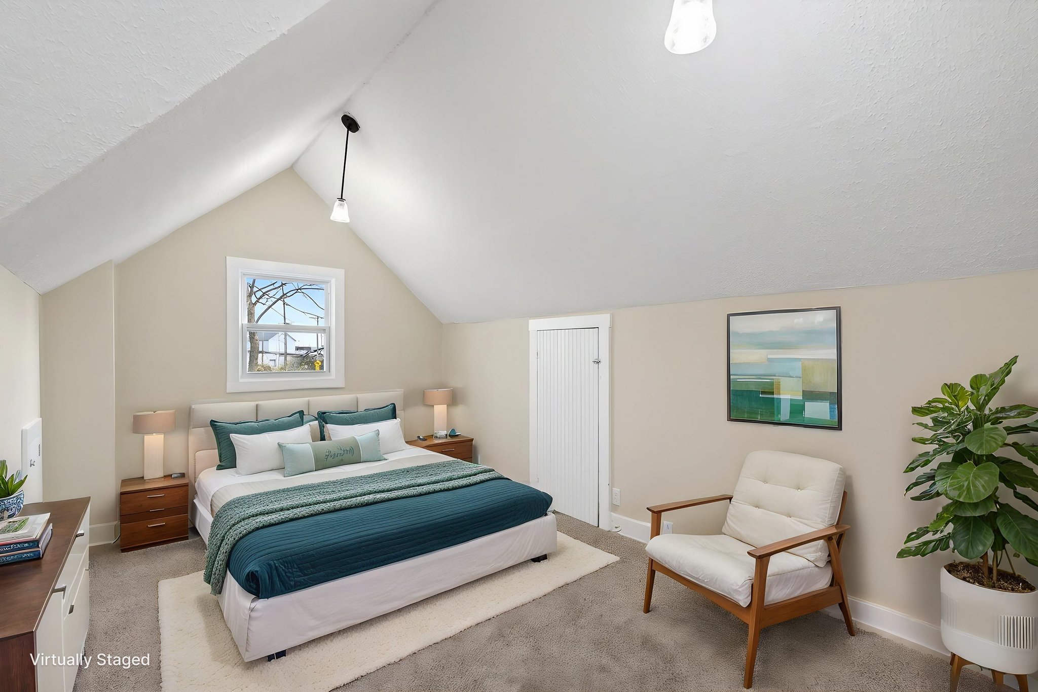 DaytonHomePhoto-24 virtually staged.jpeg