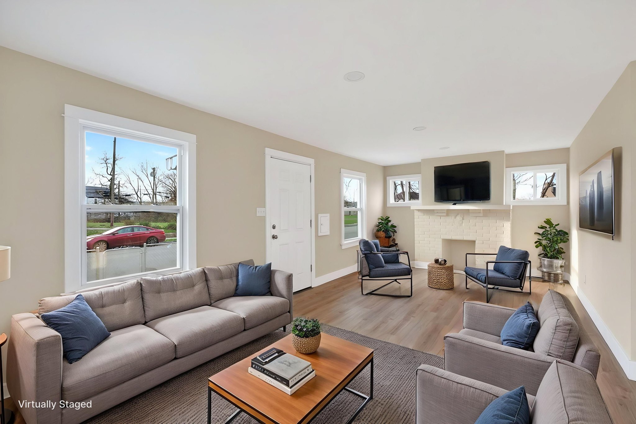 DaytonHomePhoto-7 virtually staged.jpeg