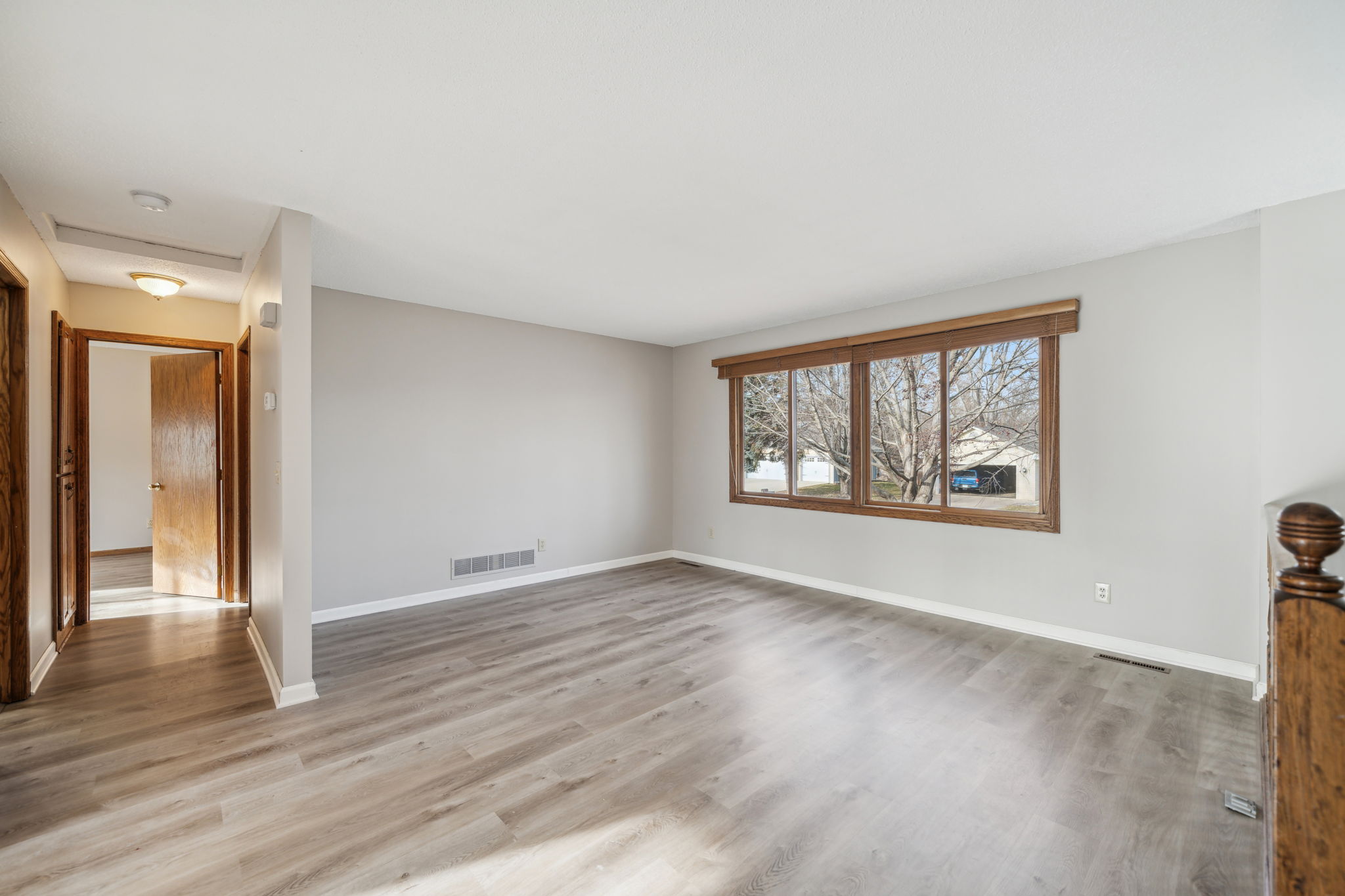 03_Interior