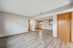 25_Interior