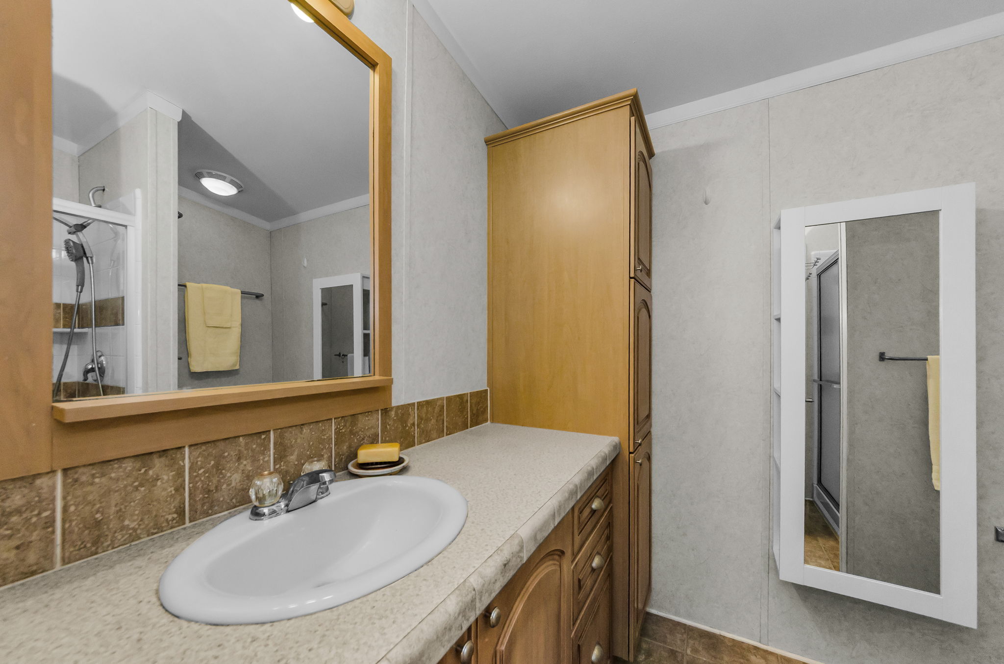 Primary Bathroom 1a
