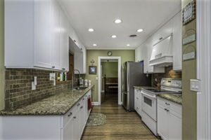  Photo 15