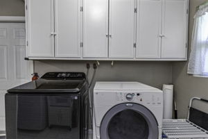  Photo 31