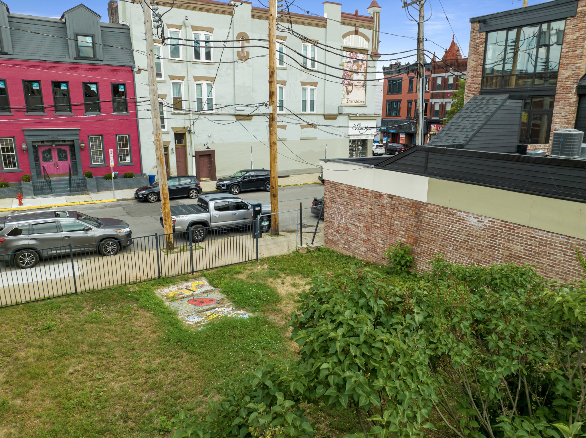  Photo 12