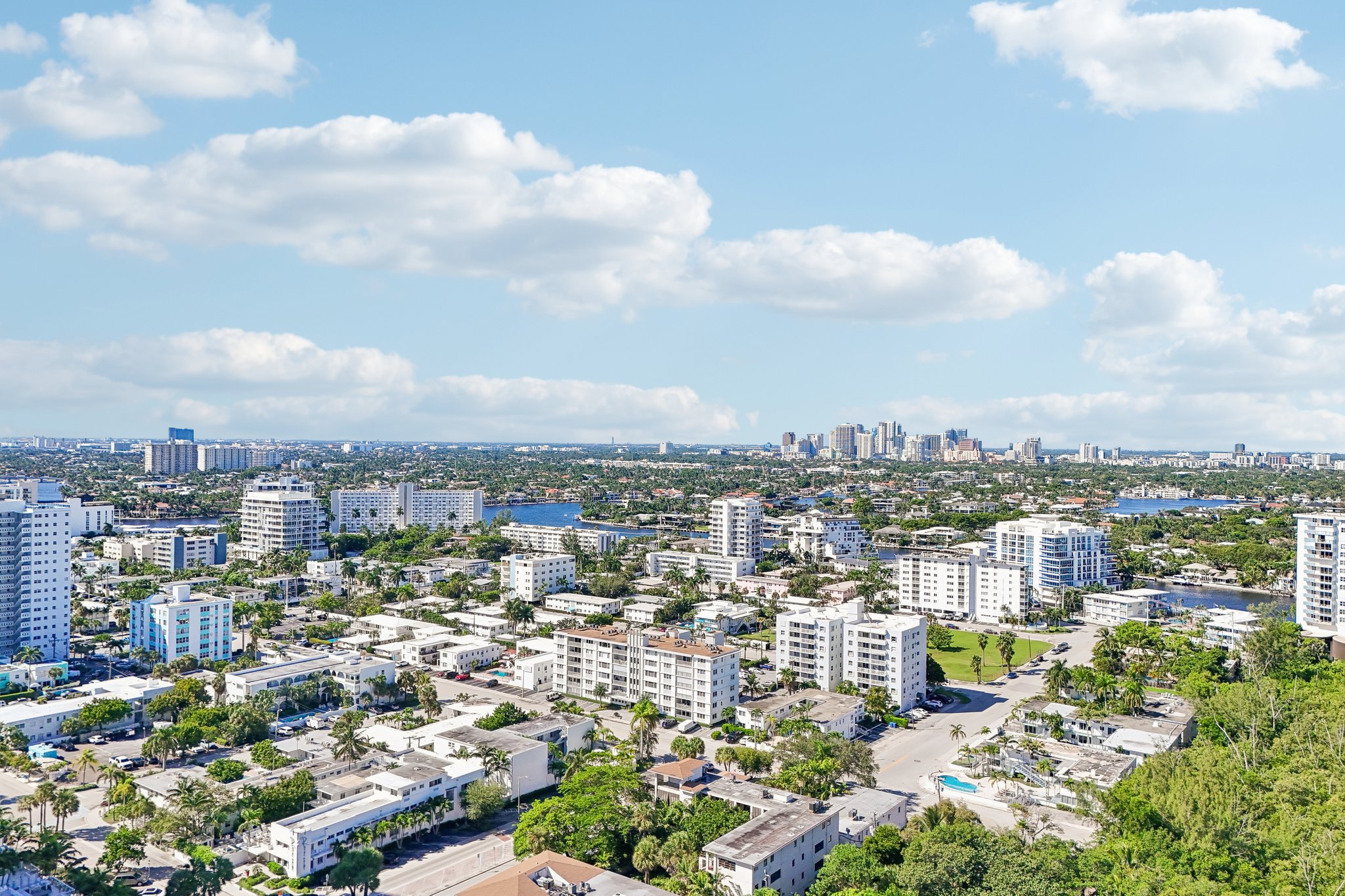 N Birch Rd 204-S1410-042.jpg