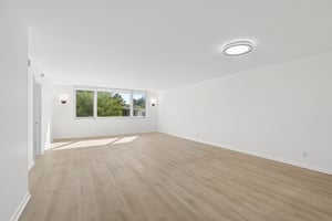 N Birch Rd 204-S1410-003.jpg