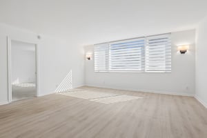 N Birch Rd 204-S1410-028.jpg