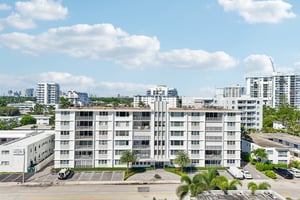 N Birch Rd 204-S1410-037.jpg