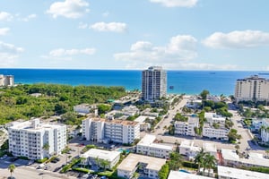 N Birch Rd 204-S1410-048.jpg