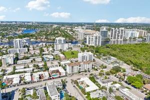 N Birch Rd 204-S1410-049.jpg