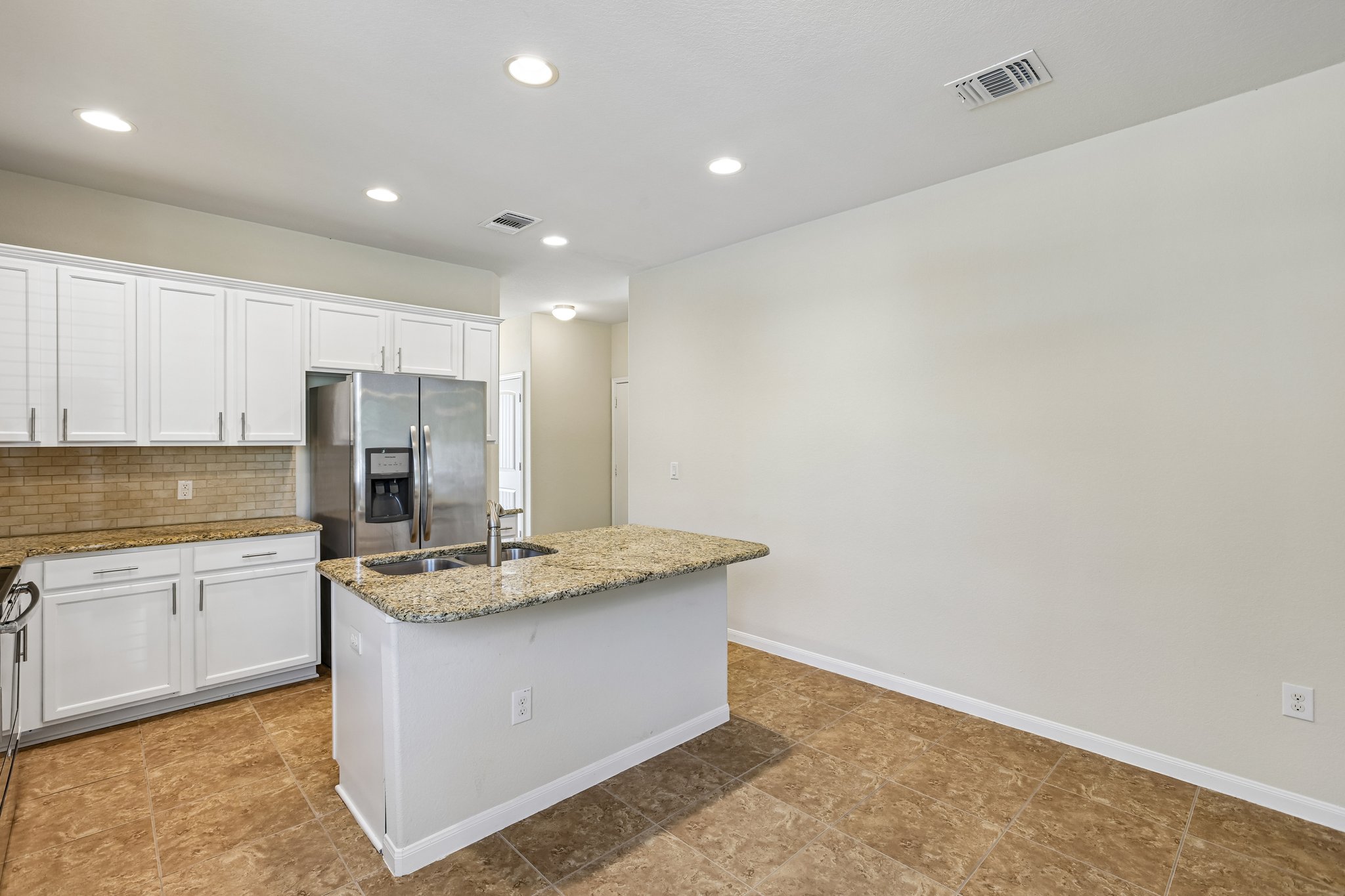 Rolling Oak Dr 100-S2605-011.jpg