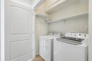 Rolling Oak Dr 100-S2605-020.jpg