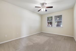 Rolling Oak Dr 100-S2605-024.jpg
