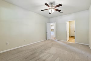 Rolling Oak Dr 100-S2605-026.jpg
