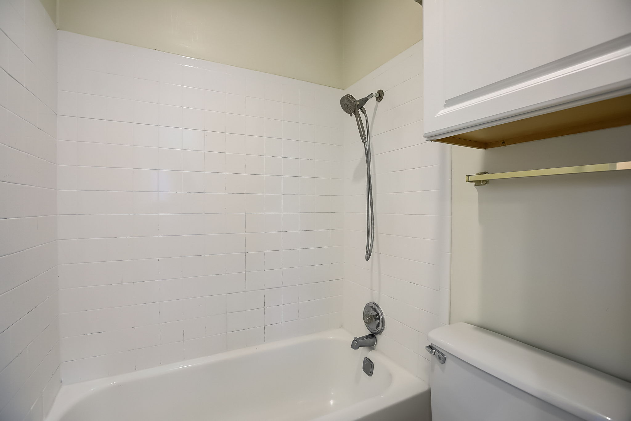 W 21st St-022