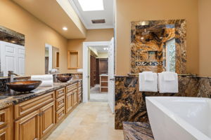 711 W California Way, Woodside, CA 94062, USA Photo 33