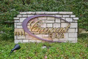 Crescent Plaza