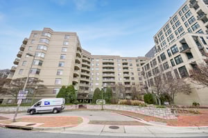 7111 Woodmont Ave 814