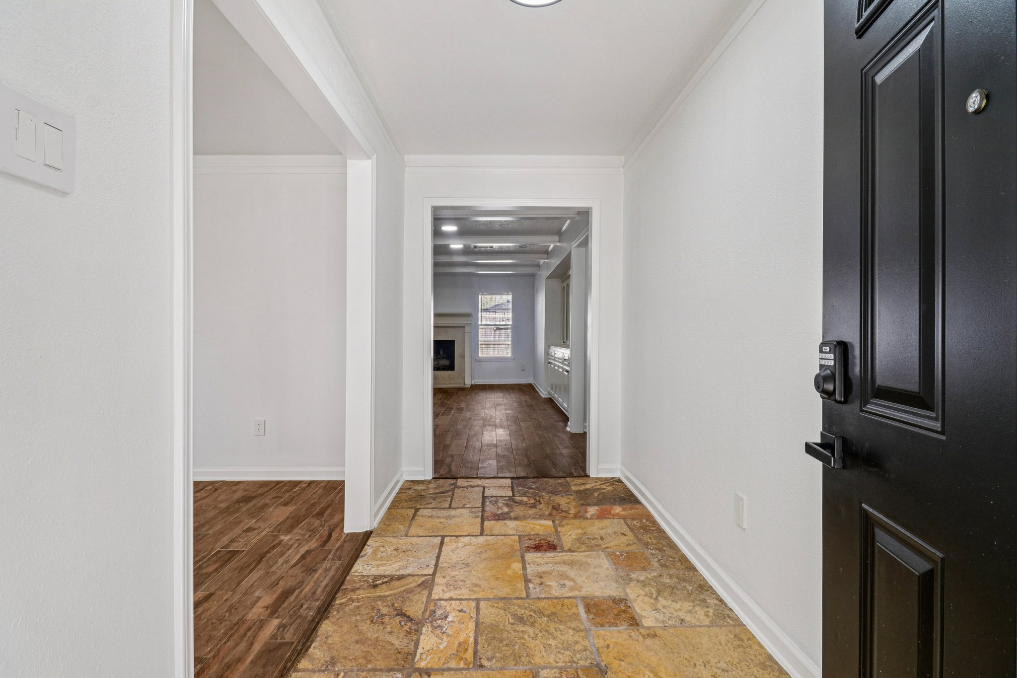 Bayou Forest Dr-S1601-005.jpg