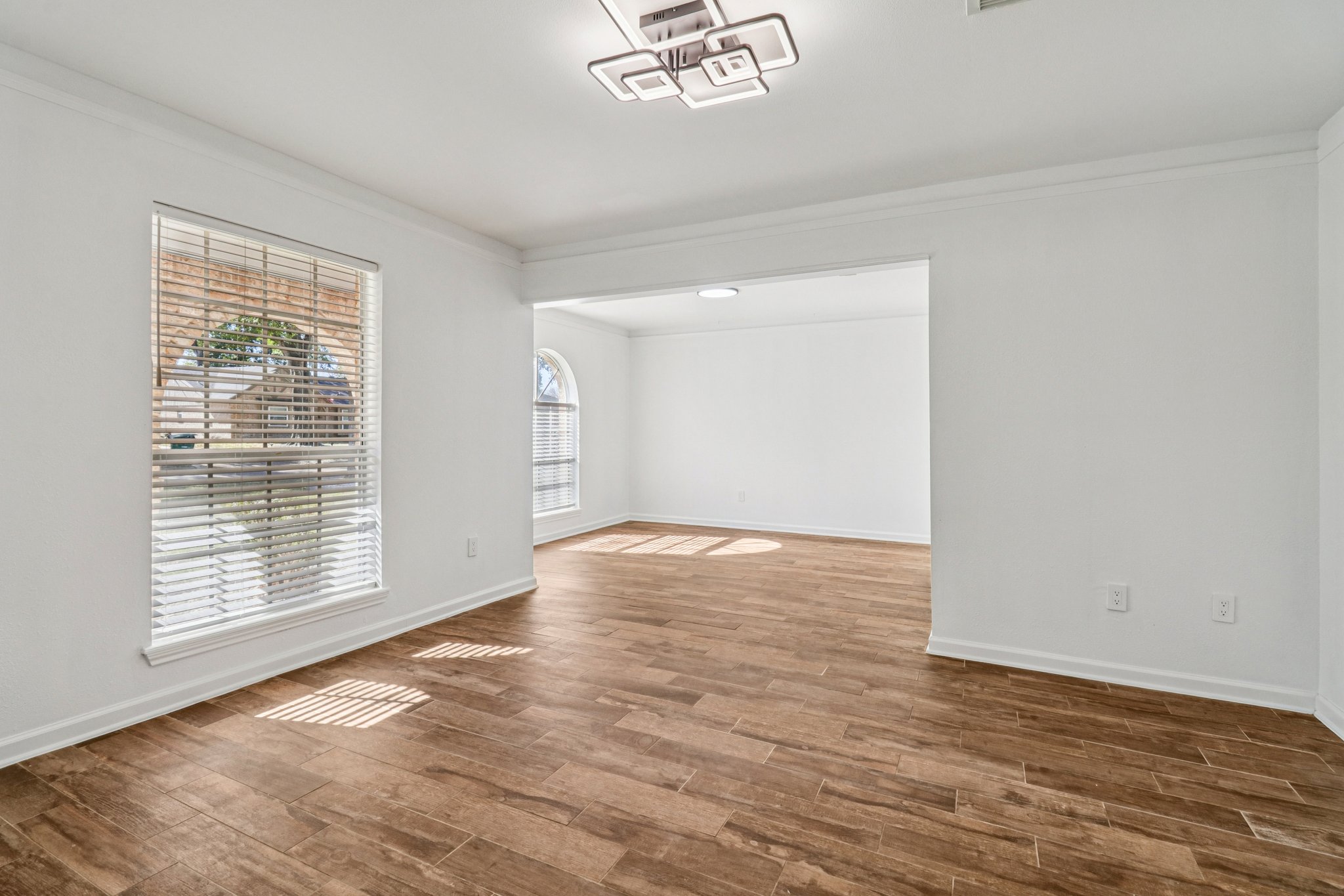 Bayou Forest Dr-S1601-018.jpg