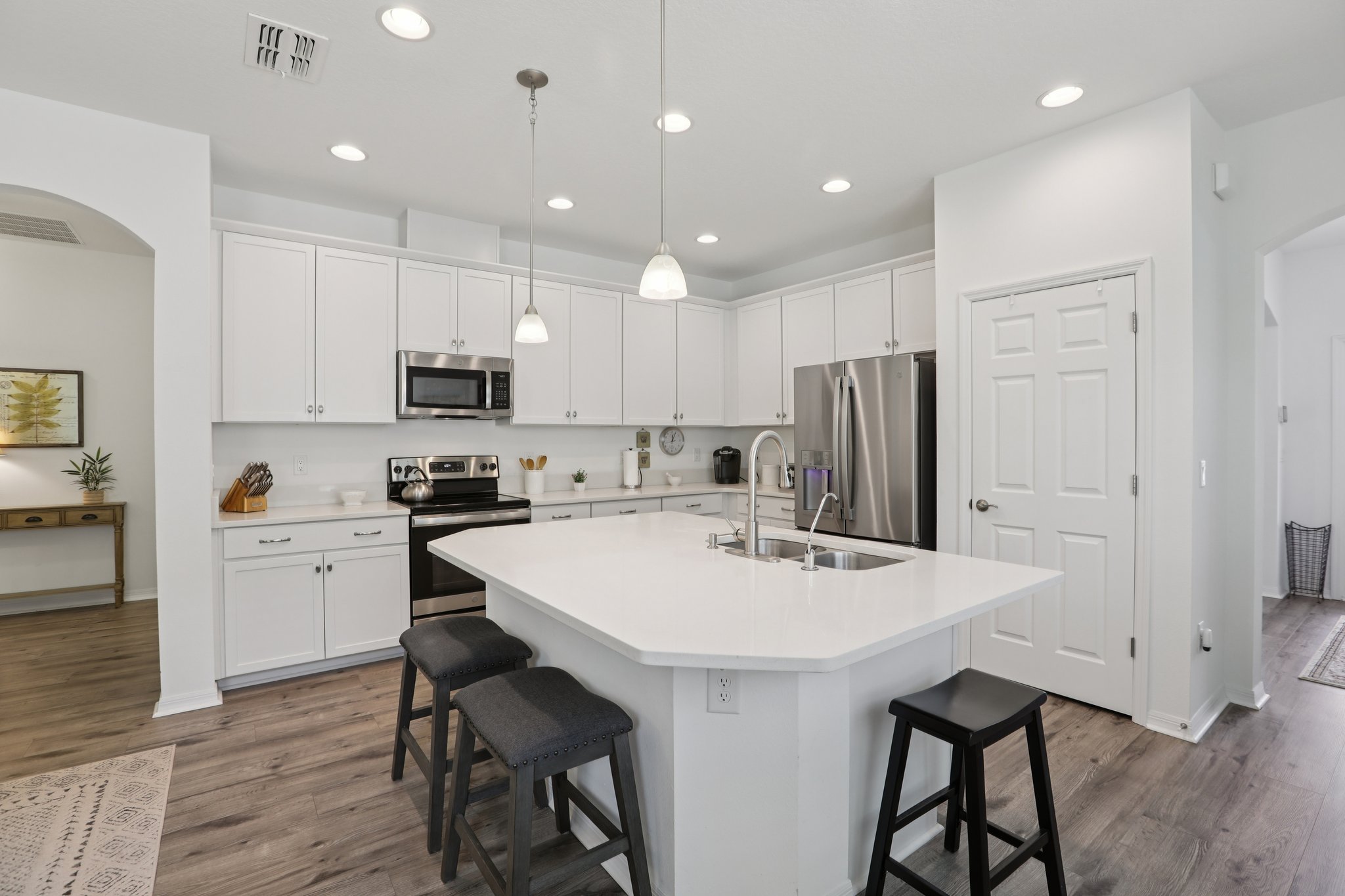 Gulf Cypress Ave-S1504-014.jpg