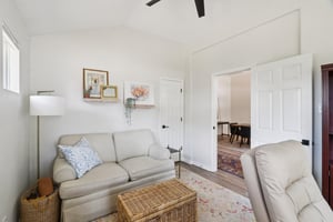 Cromarty Ln-S2609-026.jpg