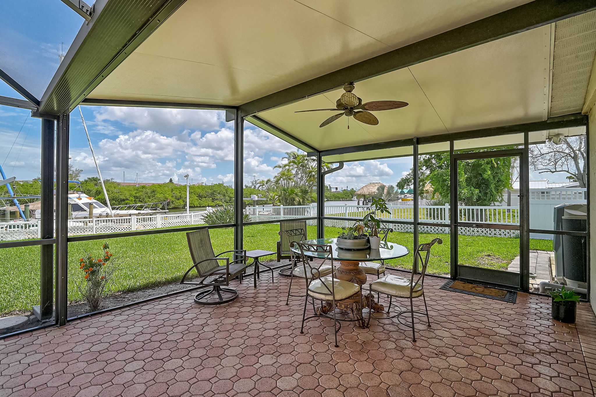 7118 Westmoreland Dr-31