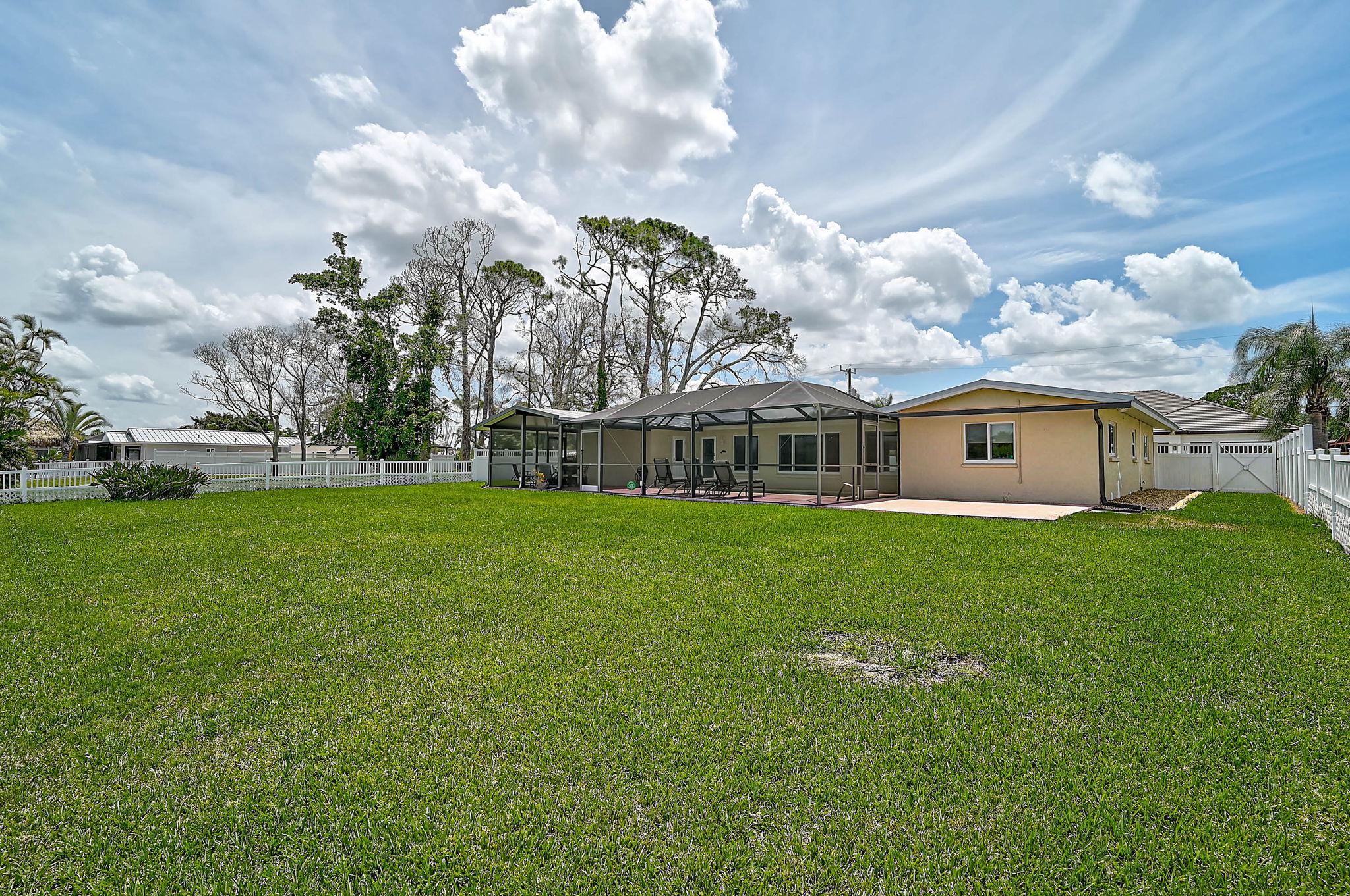 7118 Westmoreland Dr-36