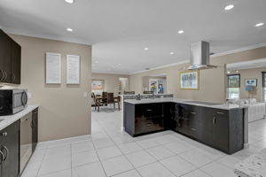 7118 Westmoreland Dr-15
