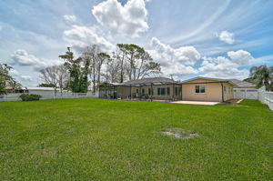 7118 Westmoreland Dr-36