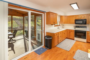 11-Kitchen