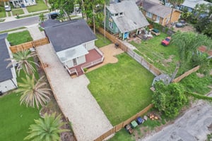 E Caracas St-S3107-058.jpg