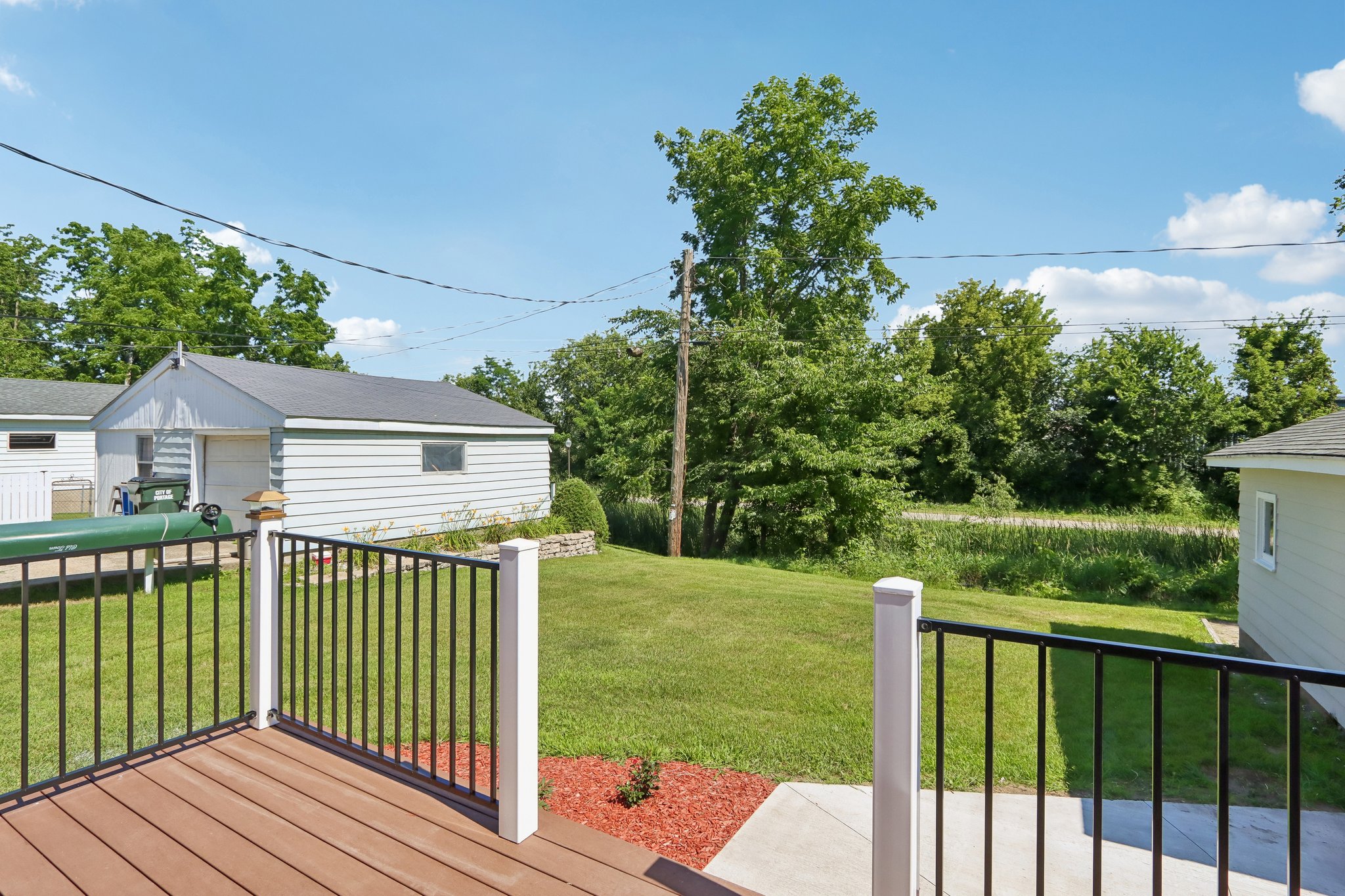 E Edgewater St-S1407-035.jpg