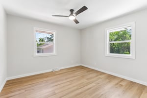 E Edgewater St-S1407-022.jpg