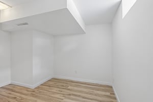 E Edgewater St-S1407-029.jpg