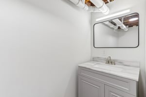 E Edgewater St-S1407-031.jpg