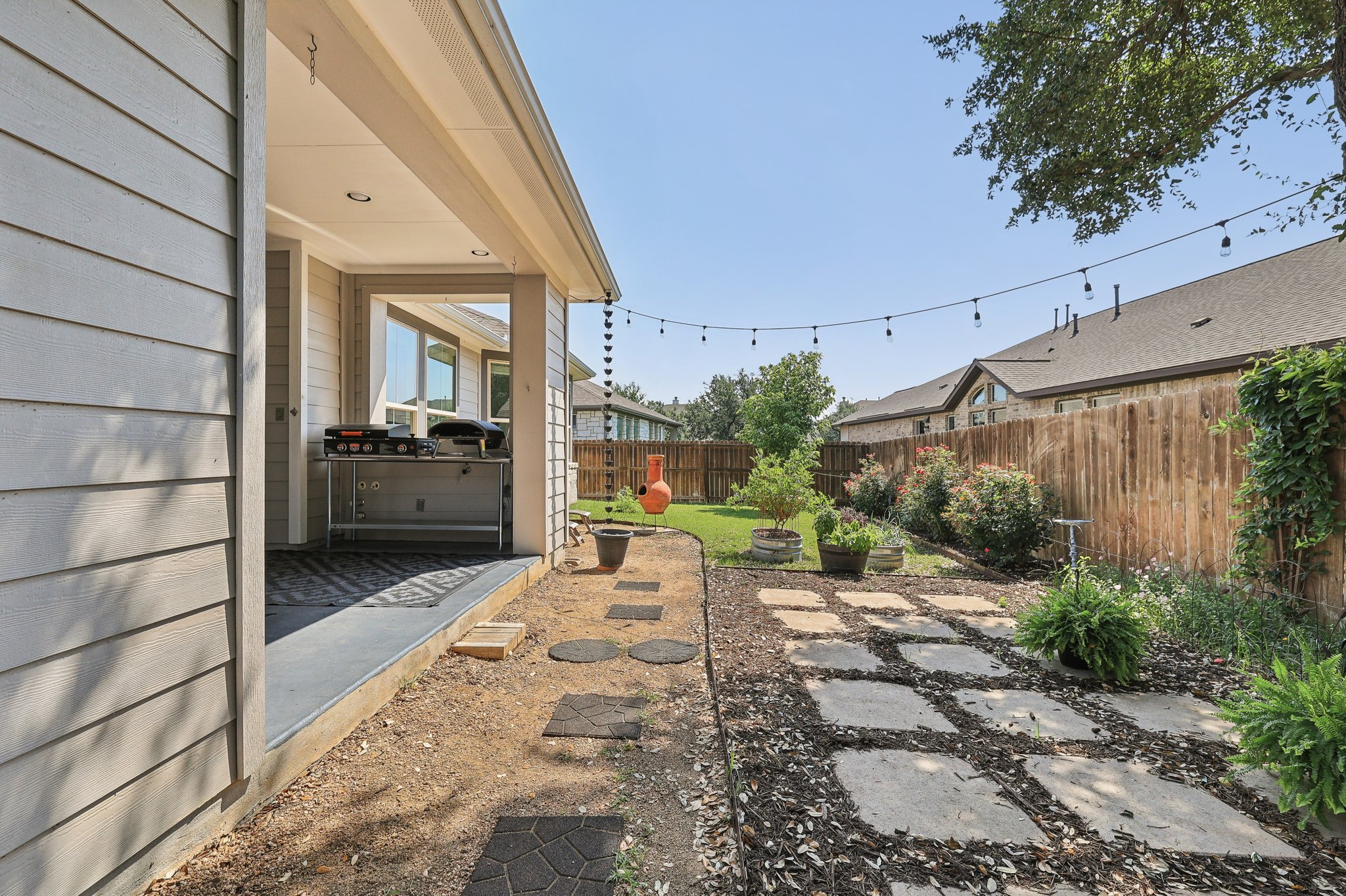 Germander Rd-2305-047.jpg