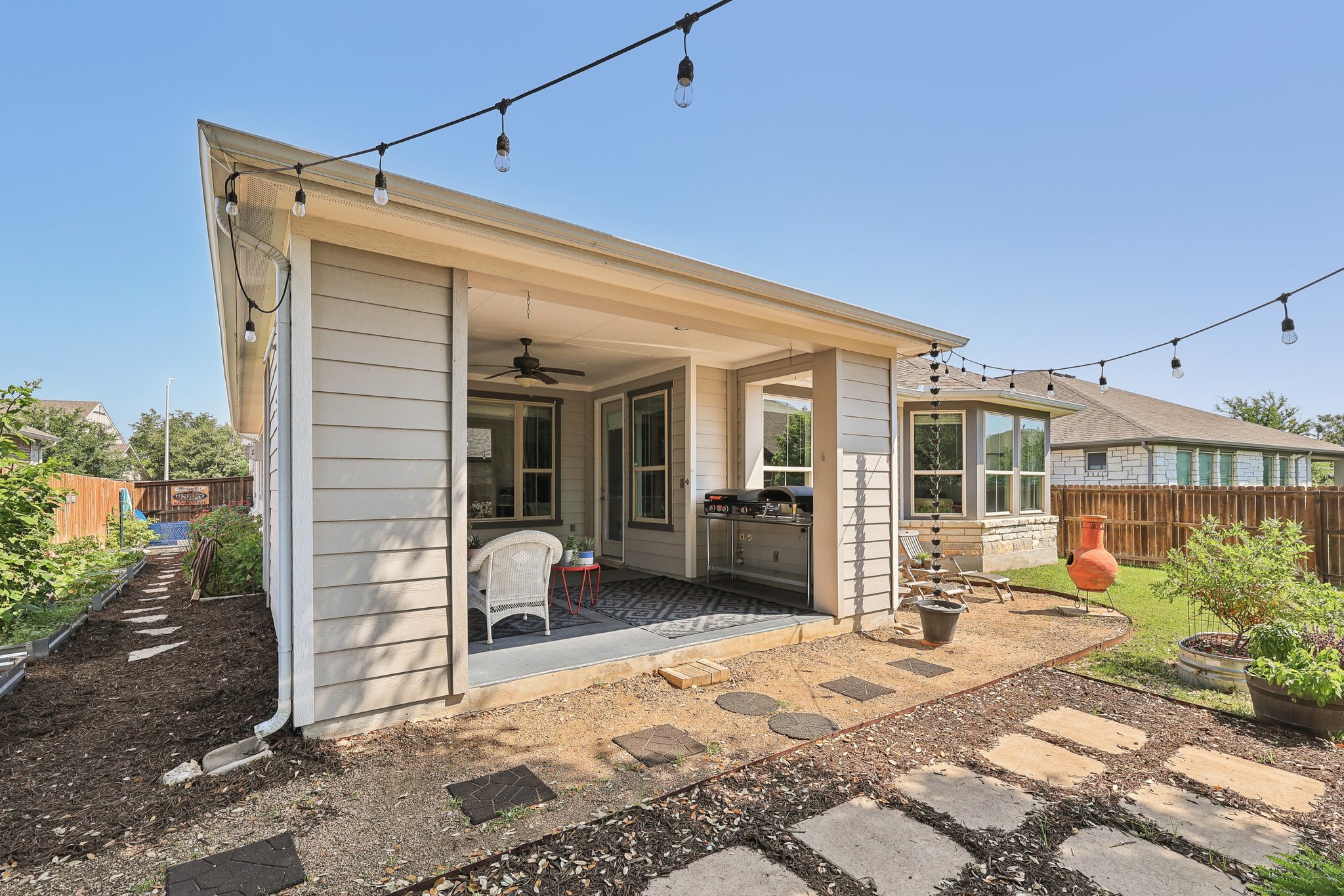 Germander Rd-2305-048.jpg